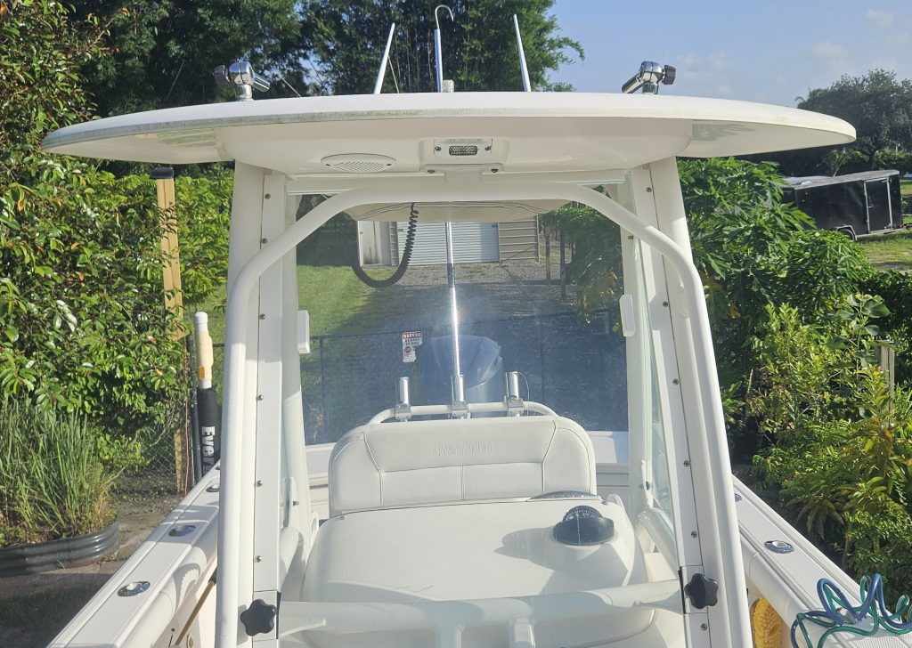 Everglades 230 CC