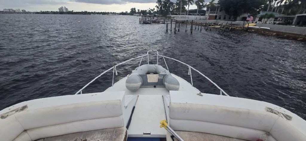 31 Mainship Sedan